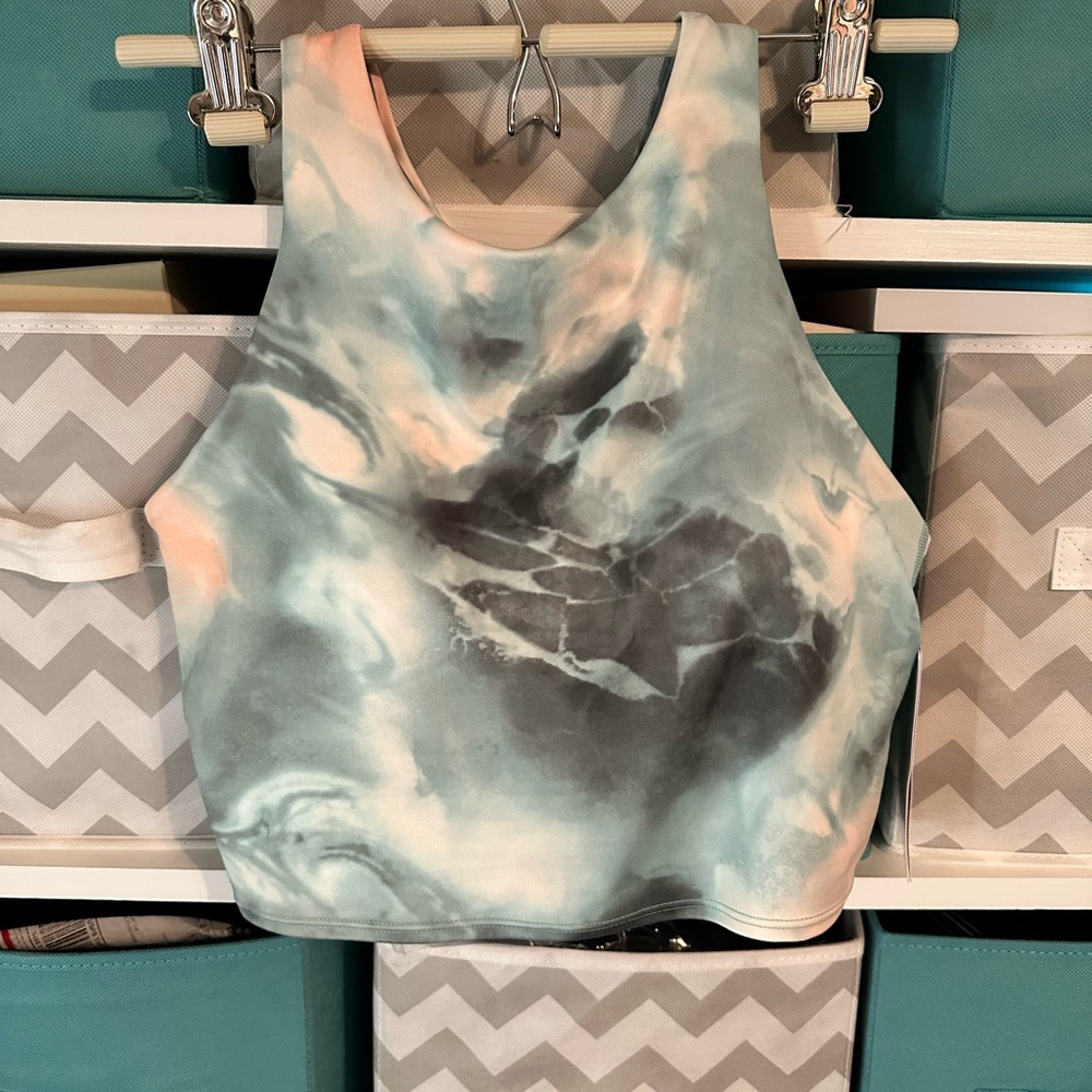 Athleta sports bra (Retired Print) soft wireless and seamless with padding BNWT